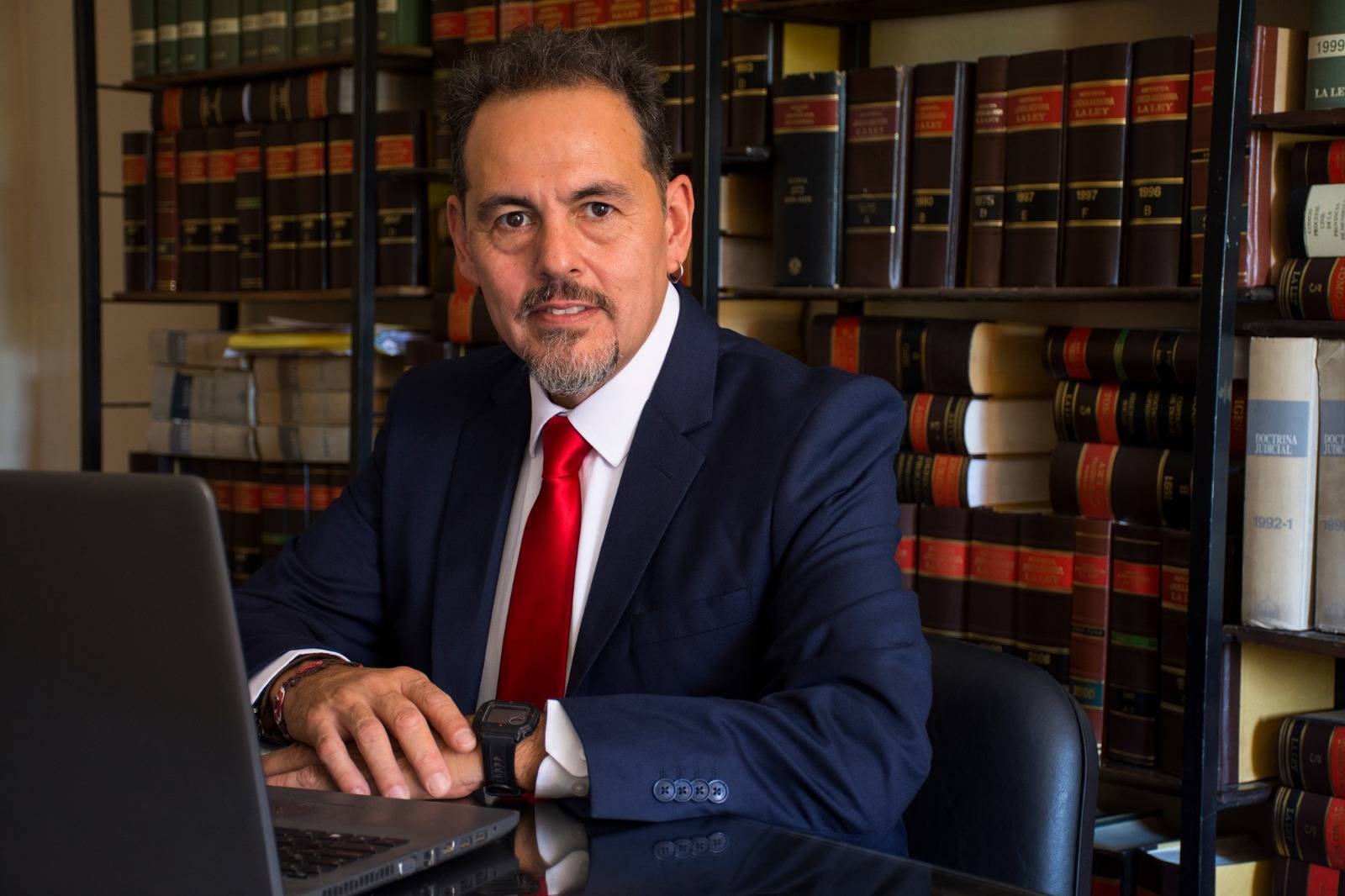 Democracia sin causas armadas El Cohete a la Luna